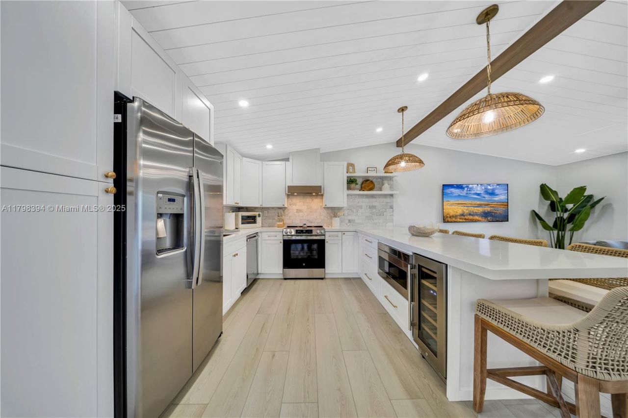 129 Nautilus Dr, Islamorada, FL 33036 Photo