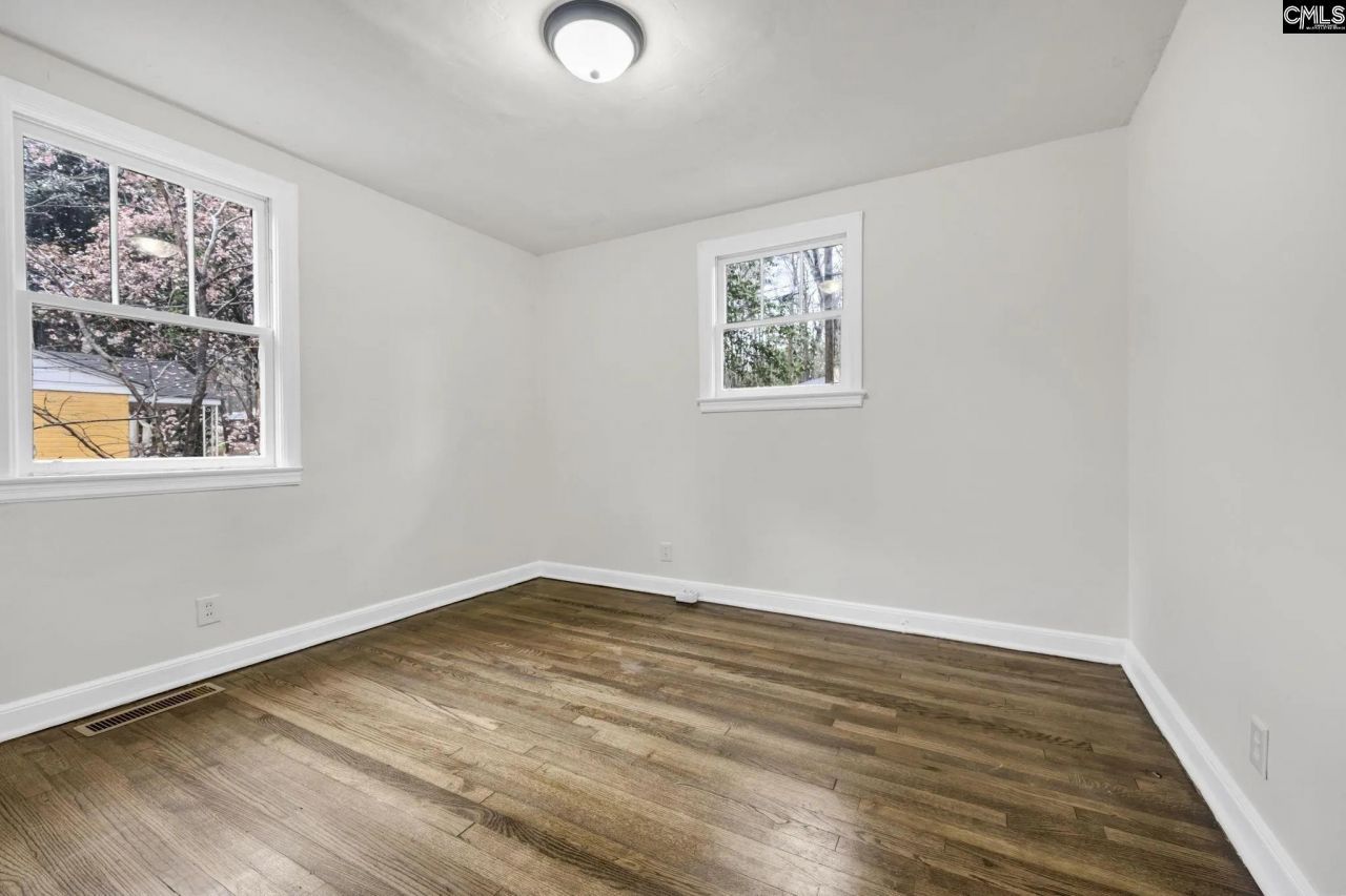 322 Glenn Avenue Photo 8