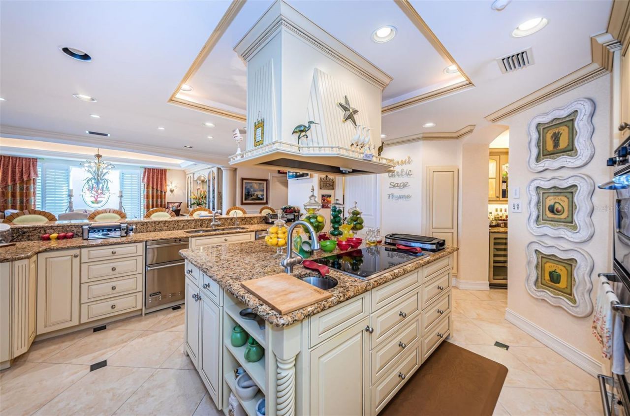 3805 Gulf Boulevard, Unit 504, Saint Pete Beach, FL 33706 Photo