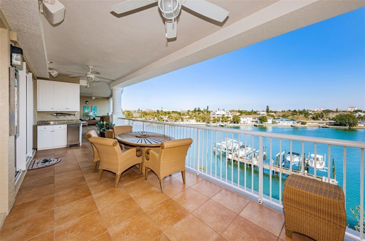 3805 Gulf Boulevard, Unit 504, Saint Pete Beach, FL 33706 Photo