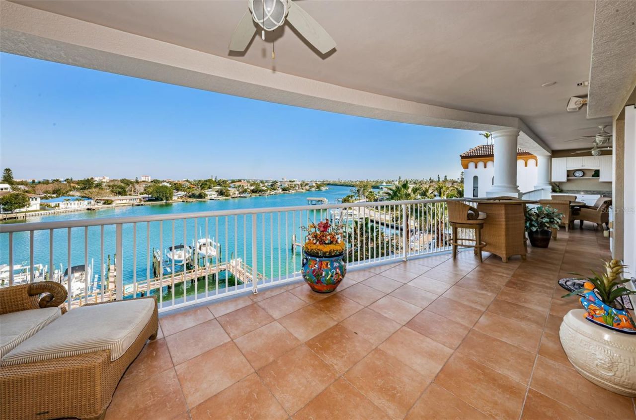 3805 Gulf Boulevard, Unit 504, Saint Pete Beach, FL 33706 Photo