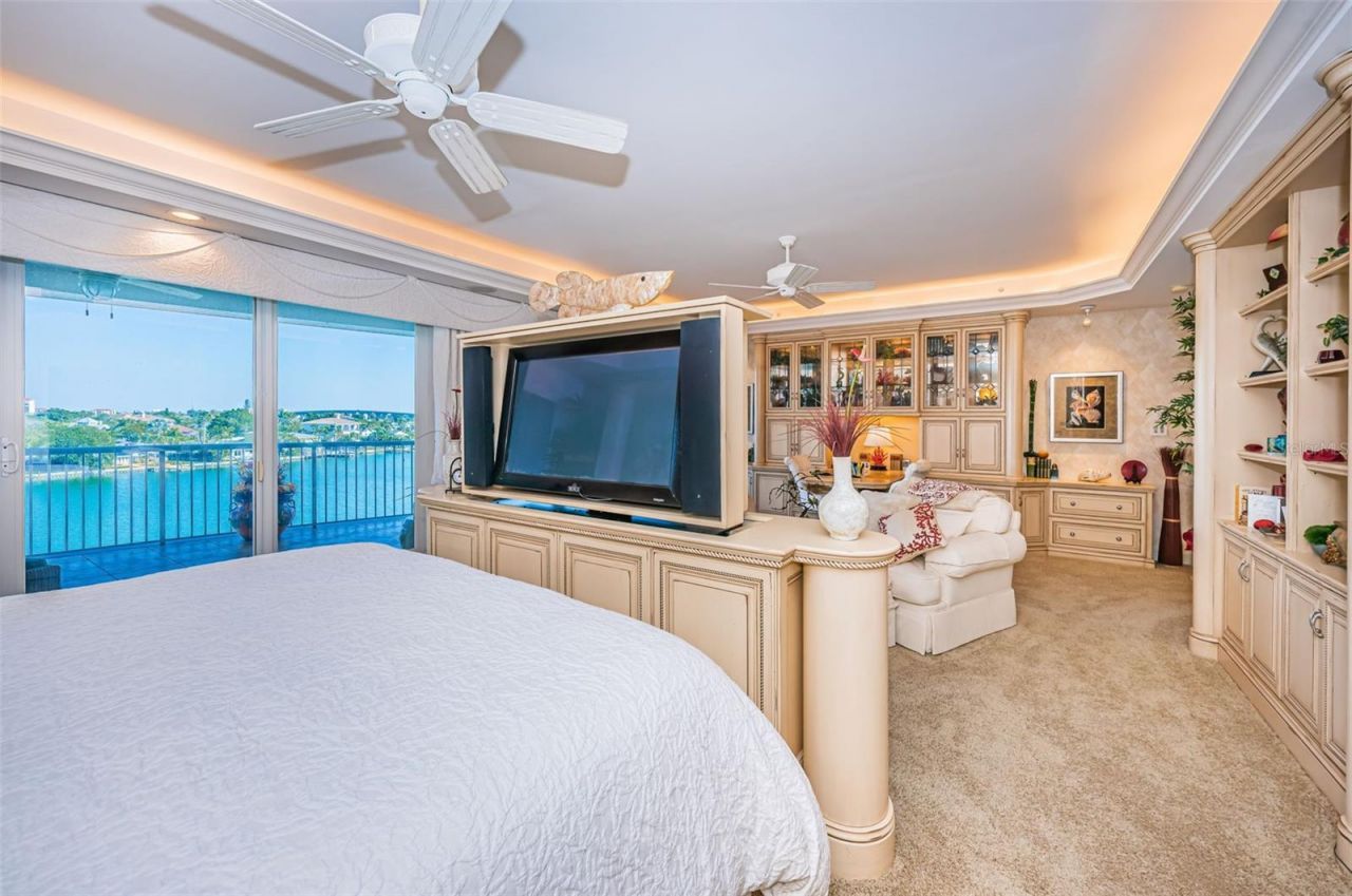 3805 Gulf Boulevard, Unit 504, Saint Pete Beach, FL 33706 Photo