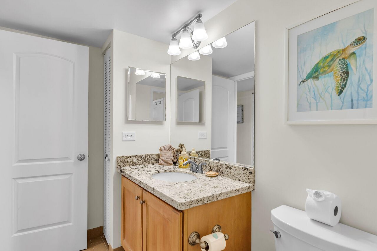 1133 W Ocean Drive, Unit 4, Key Colony, FL 33051 Photo