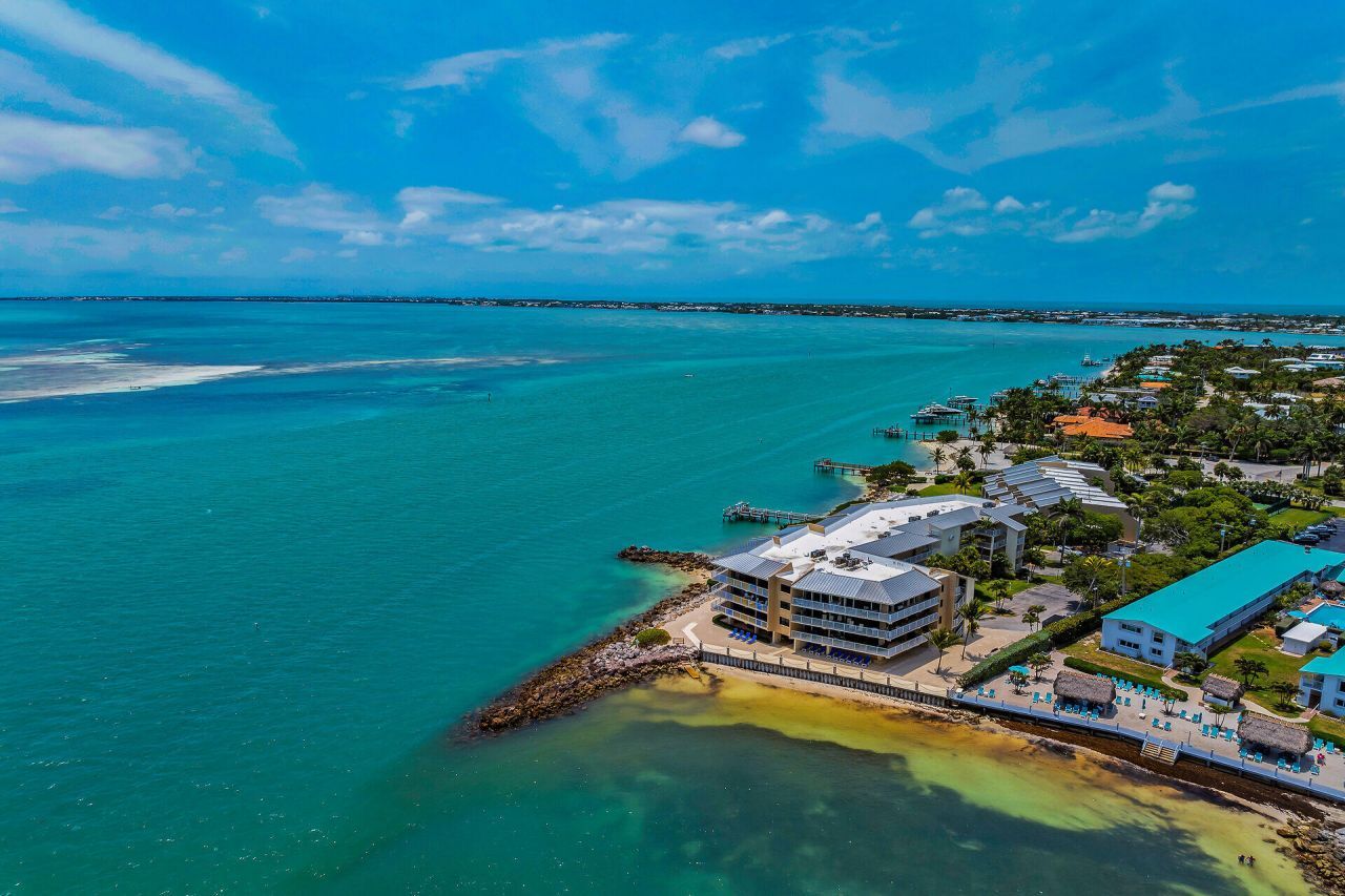 1133 W Ocean Drive, Unit 4, Key Colony, FL 33051 Photo