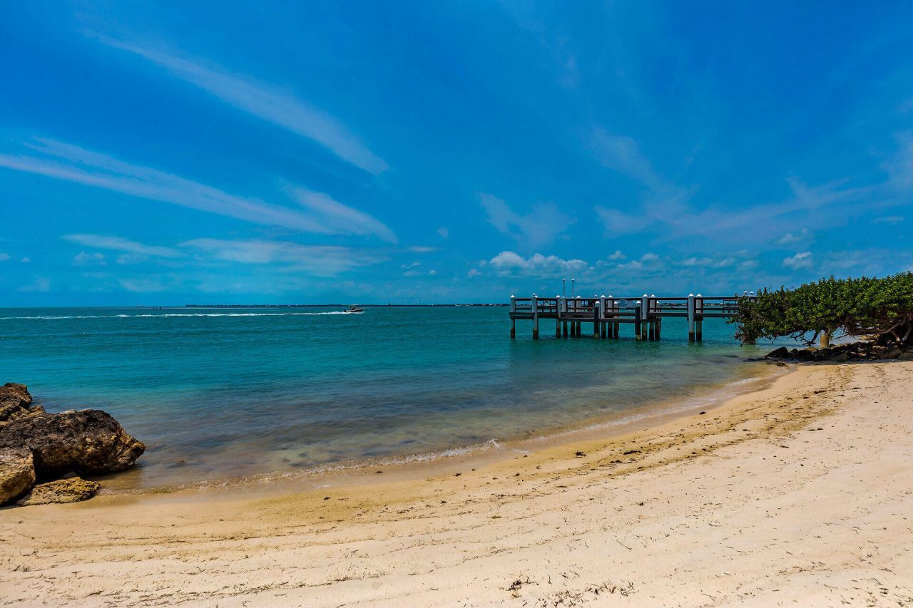 1133 W Ocean Drive, Unit 4, Key Colony, FL 33051 Photo