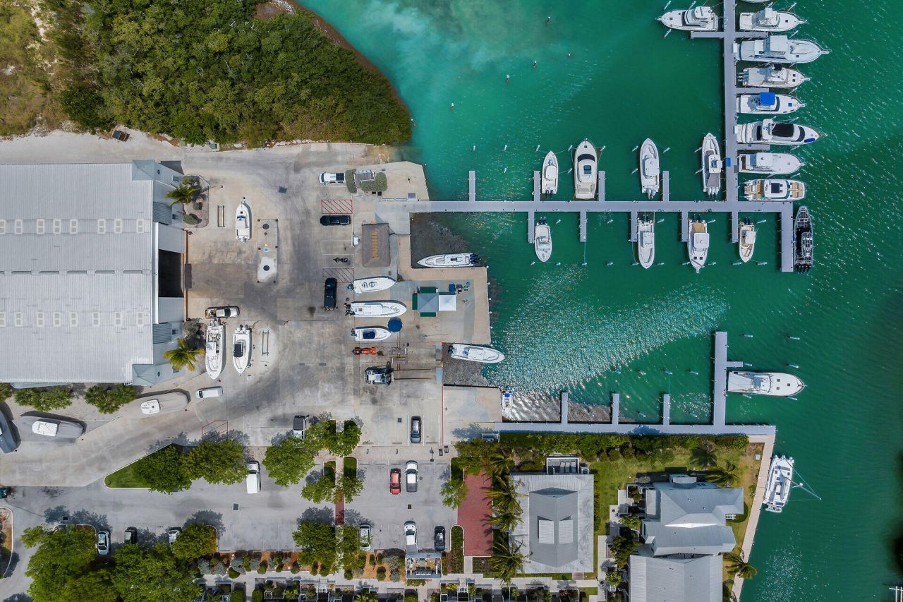 1133 W Ocean Drive, Unit 4, Key Colony, FL 33051 Photo