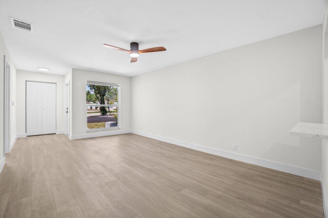 4498 NW 2nd Avenue, Boca Raton, FL 33431 Photo