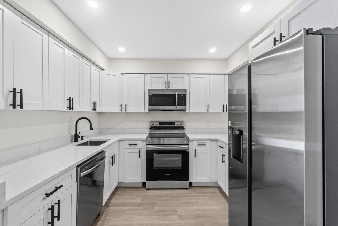 4498 NW 2nd Avenue, Boca Raton, FL 33431 Photo