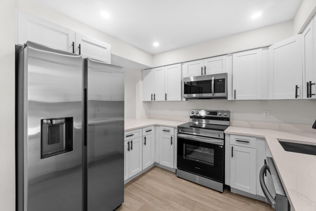 4498 NW 2nd Avenue, Boca Raton, FL 33431 Photo