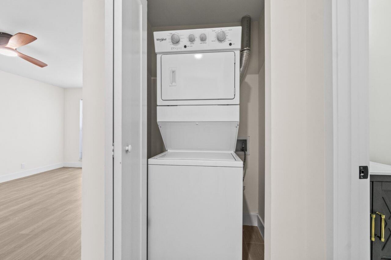 4498 NW 2nd Avenue, Boca Raton, FL 33431 Photo