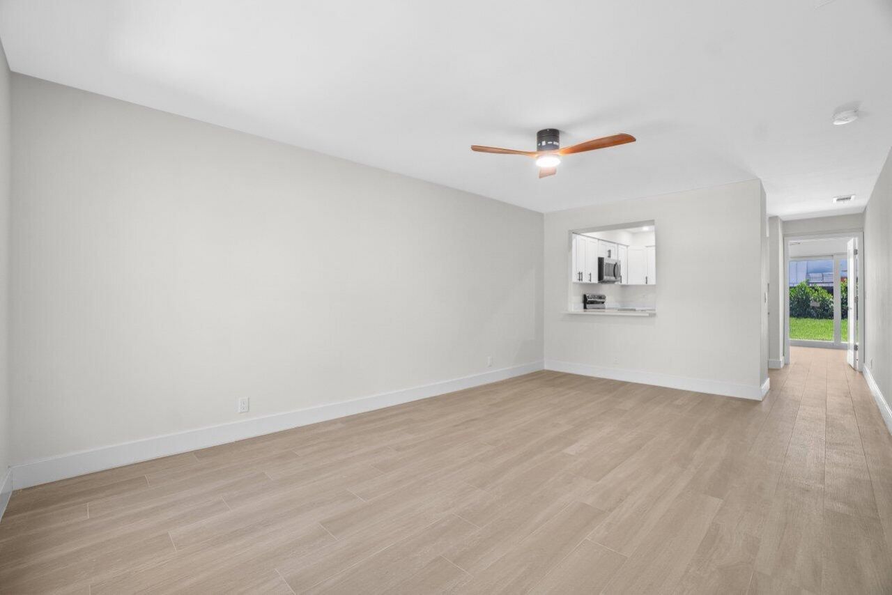 4498 NW 2nd Avenue, Boca Raton, FL 33431 Photo