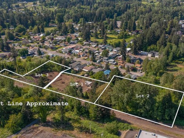 1400 Nandina St, Sweet Home, OR 97386