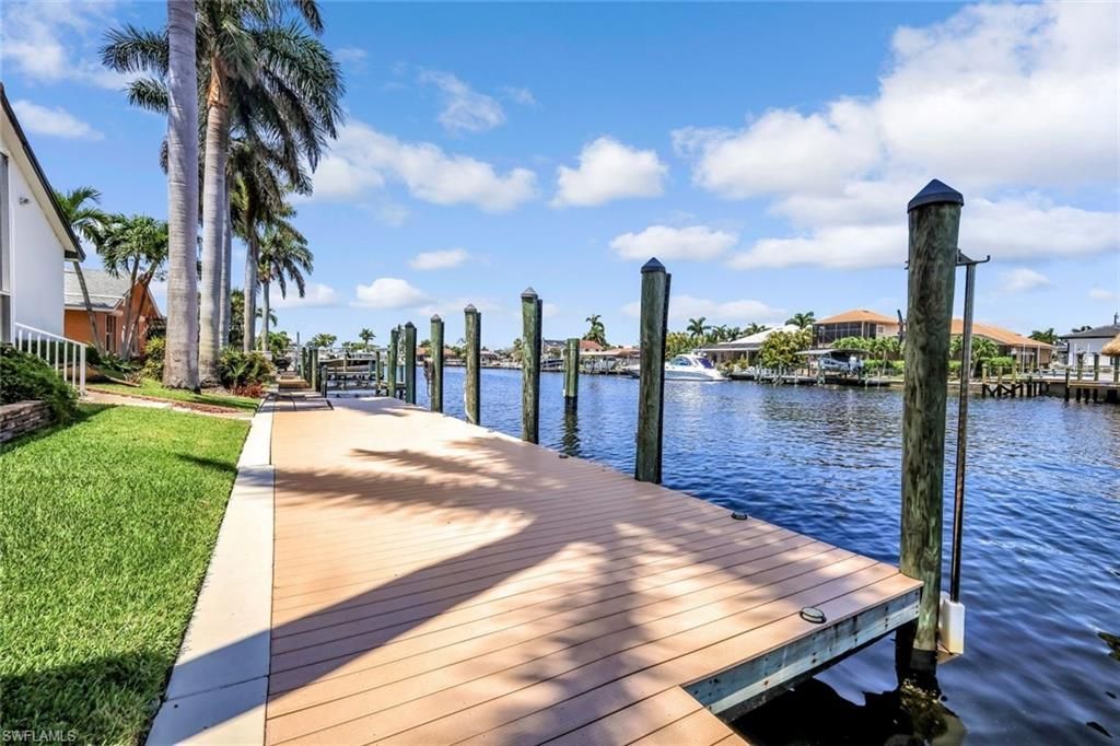 3917 SE 19th Ave, Cape Coral, FL 33904 Photo