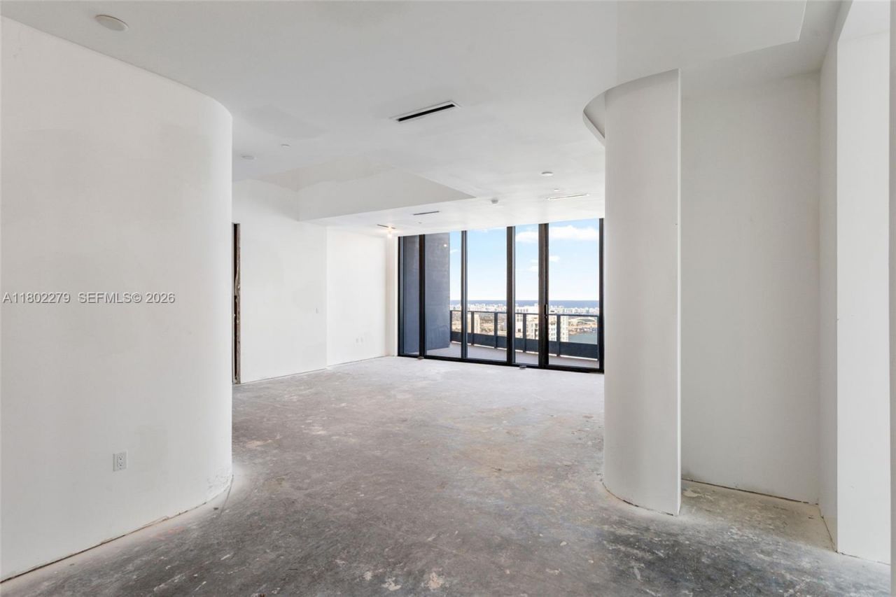 1000 Brickell Plz, Unit UPH6201, Miami, FL 33131 Photo