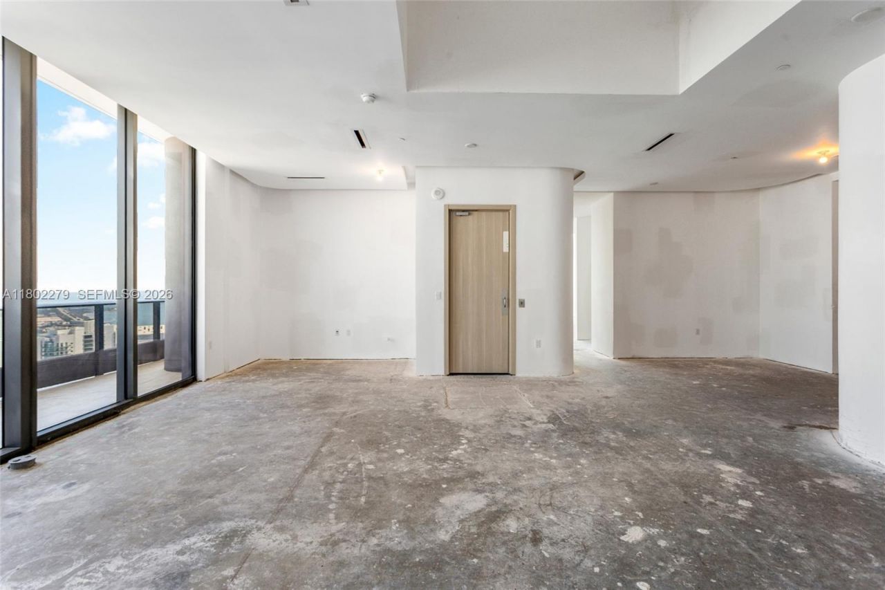 1000 Brickell Plz, Unit UPH6201, Miami, FL 33131 Photo