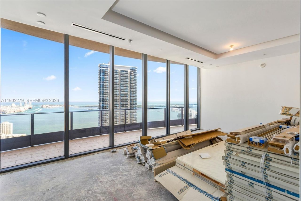 1000 Brickell Plz, Unit UPH6201, Miami, FL 33131 Photo