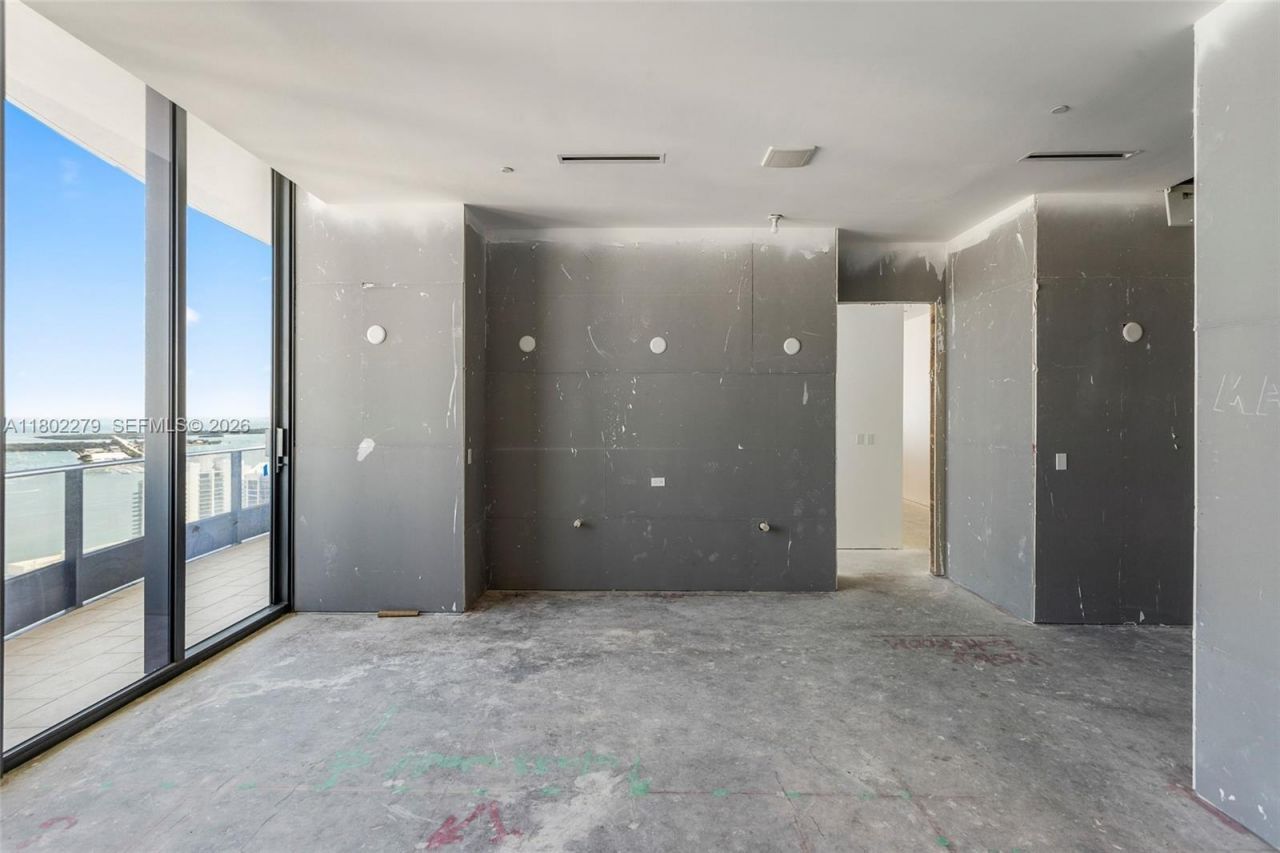 1000 Brickell Plz, Unit UPH6201, Miami, FL 33131 Photo