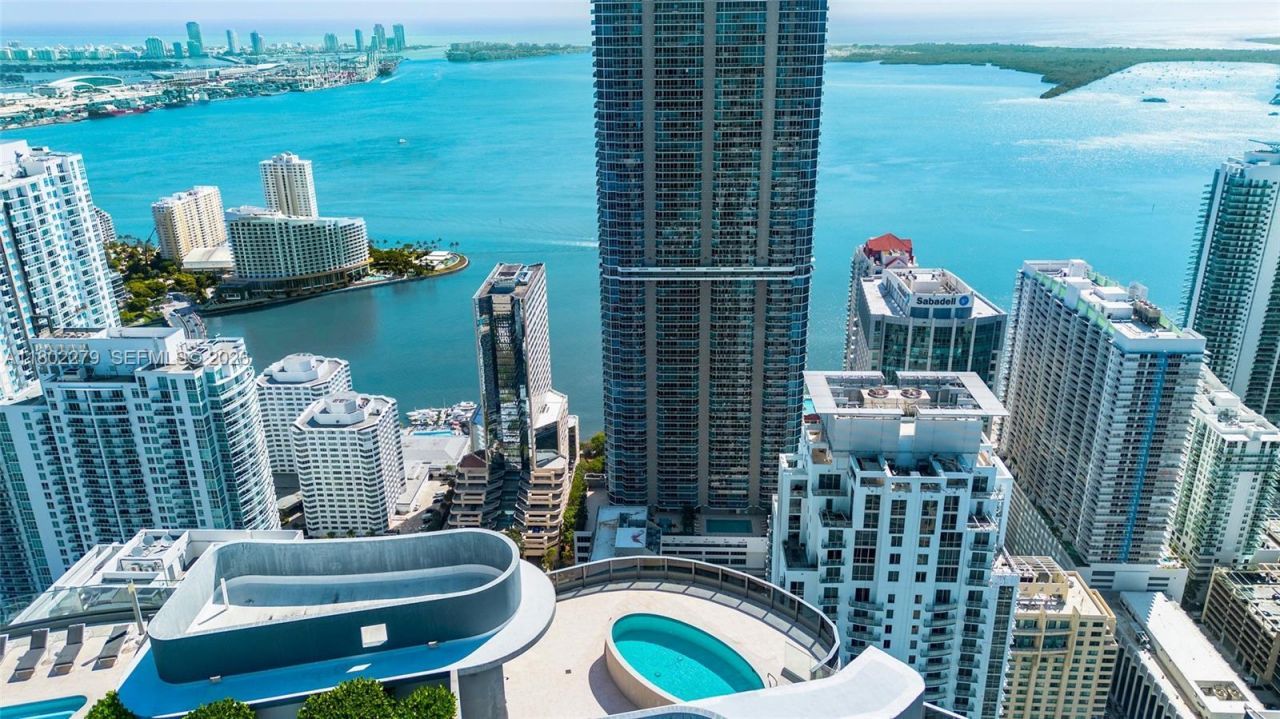 1000 Brickell Plz, Unit UPH6201, Miami, FL 33131 Photo