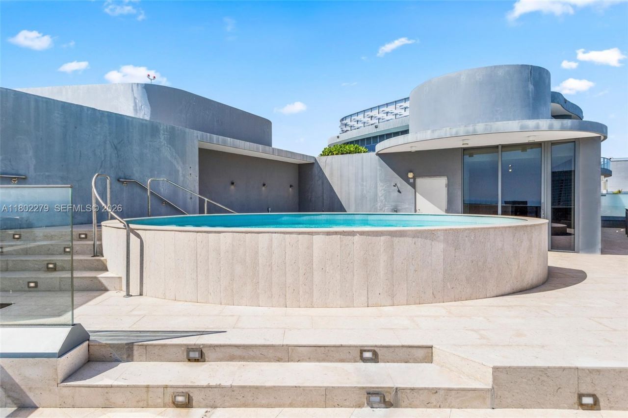 1000 Brickell Plz, Unit UPH6201, Miami, FL 33131 Photo