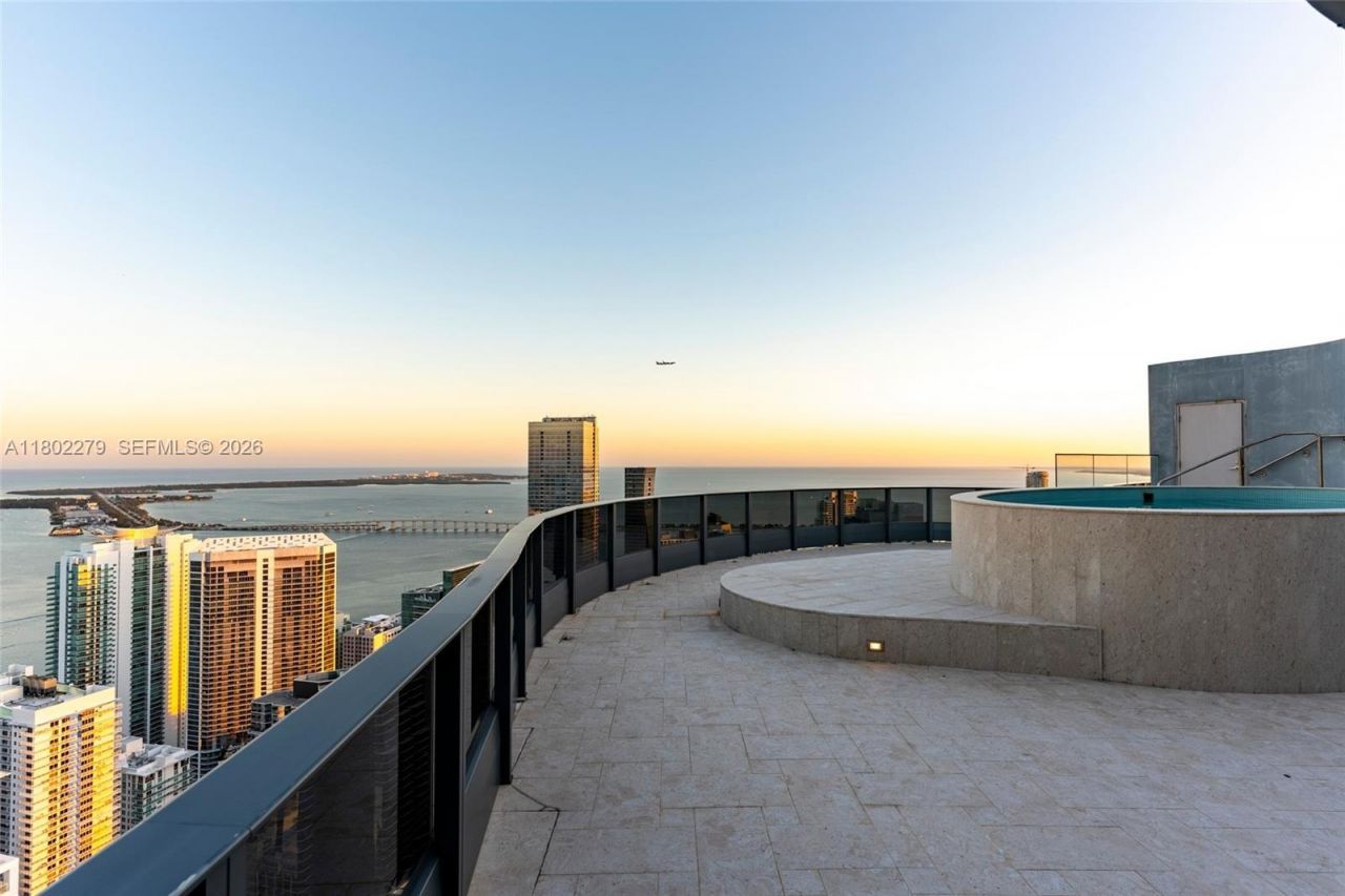 1000 Brickell Plz, Unit UPH6201, Miami, FL 33131 Photo