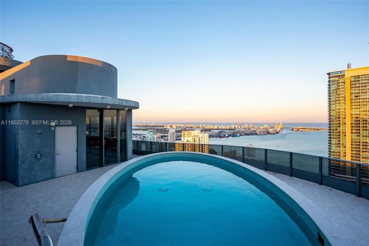 1000 Brickell Plz, Unit UPH6201, Miami, FL 33131 Photo