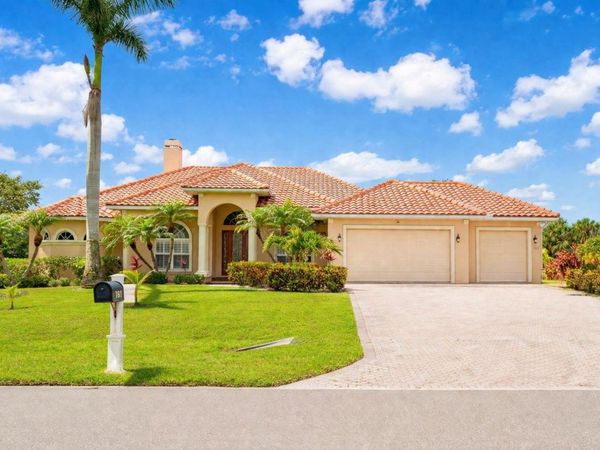 6120 9TH AVENUE CIRCLE NE, BRADENTON, FL 34212