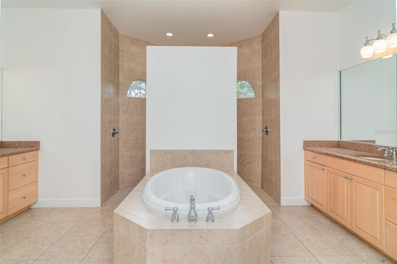 6120 9th Avenue Circle Ne, Bradenton, FL 34212 Photo