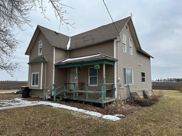 807 County Road 6, Renville, MN 56284