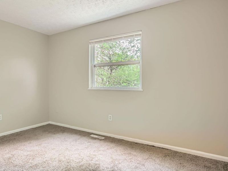 5422 Everson Road N, Columbus, OH 43232 Photo 11