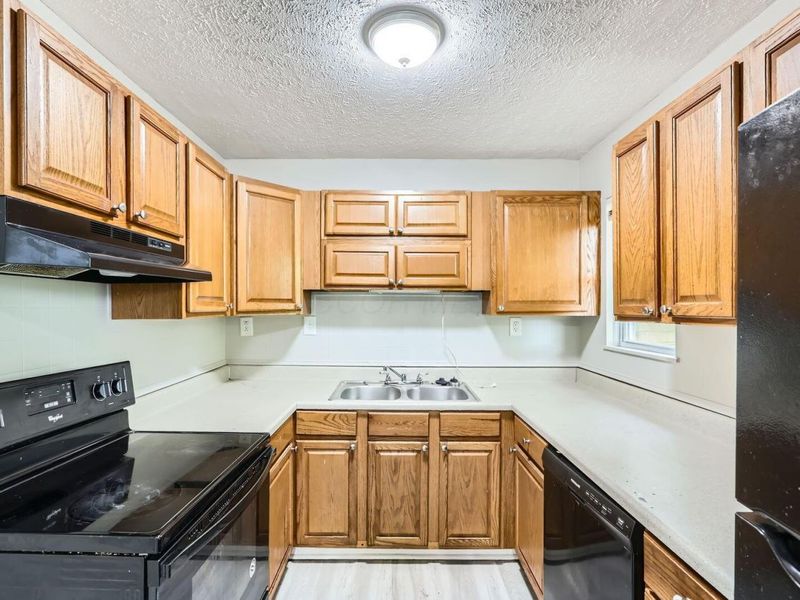 5422 Everson Road N, Columbus, OH 43232 Photo 9