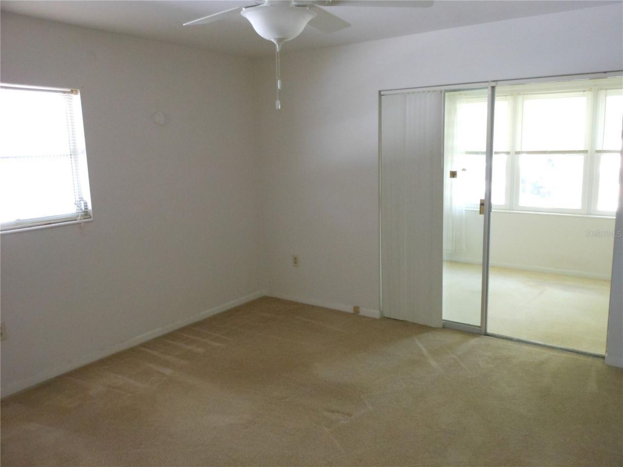 138 36th Avenue N, Unit 206W, Saint Petersburg, FL 33704 Photo