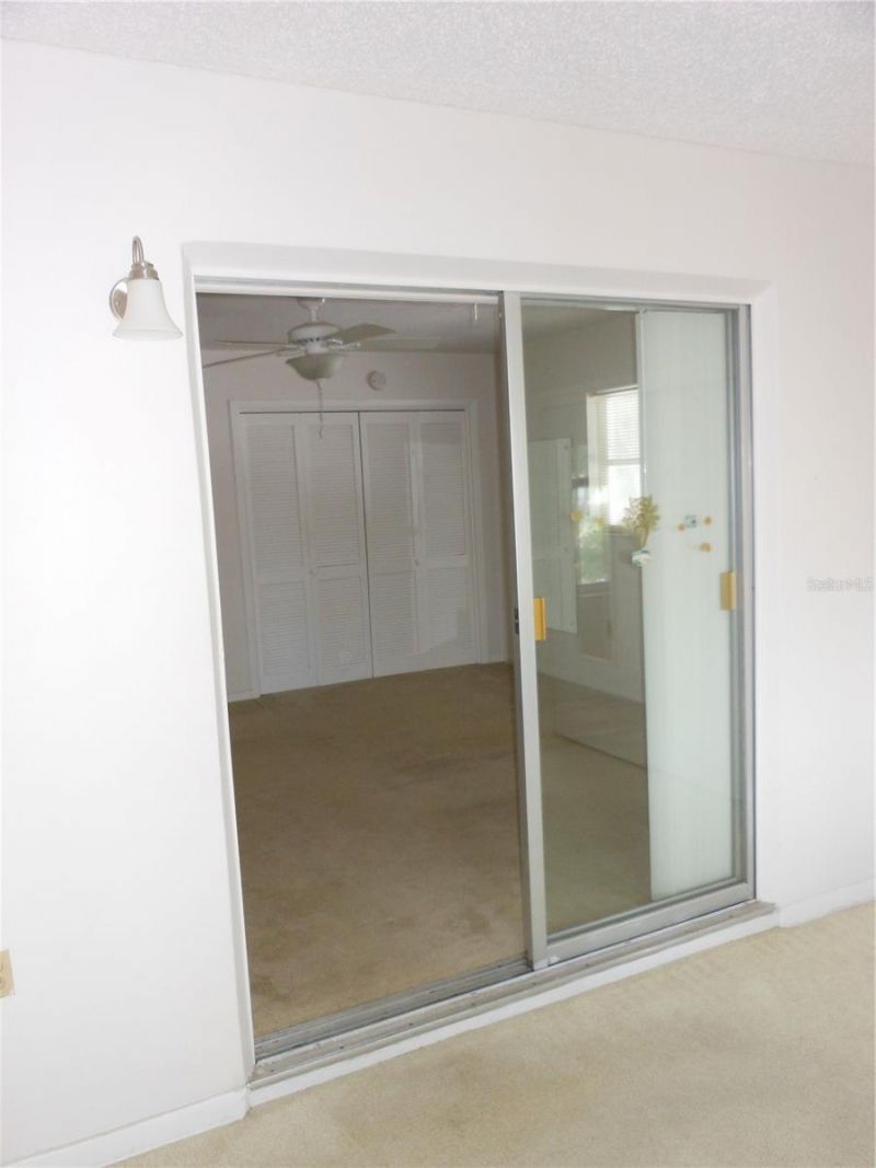 138 36th Avenue N, Unit 206W, Saint Petersburg, FL 33704 Photo