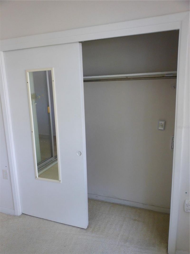 138 36th Avenue N, Unit 206W, Saint Petersburg, FL 33704 Photo