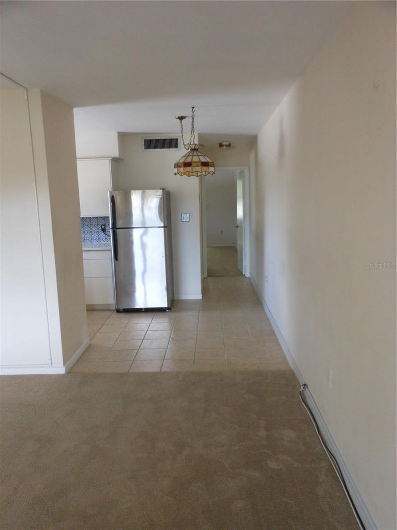 138 36th Avenue N, Unit 206W, Saint Petersburg, FL 33704 Photo