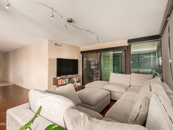 4808 N 24TH Street, Unit 204, Phoenix, AZ 85016