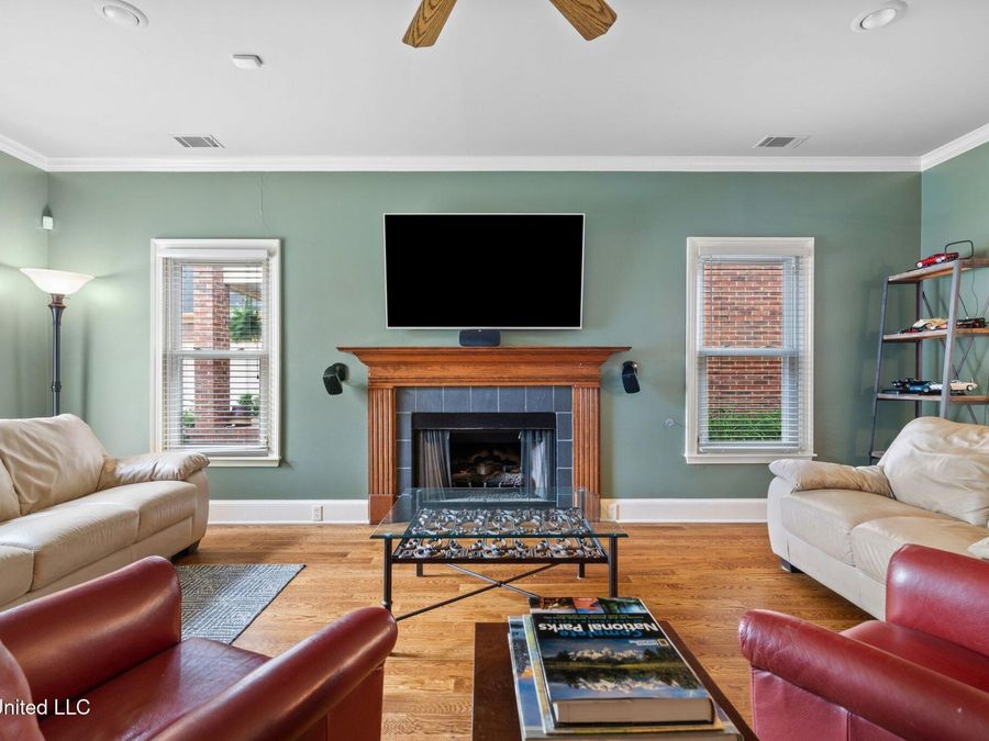 Property Image 6