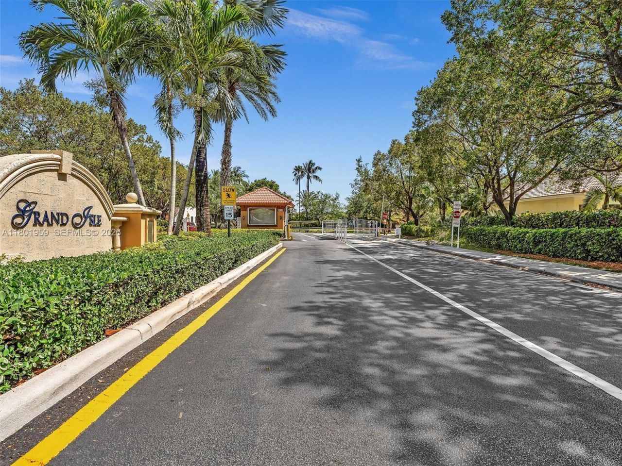 3230 SW 194th Ter, Miramar, FL 33029 Photo