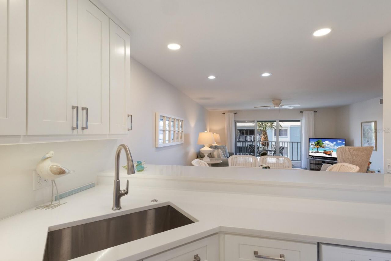 7000 Gulf Drive, Unit 205, Holmes Beach, FL 34217 Photo