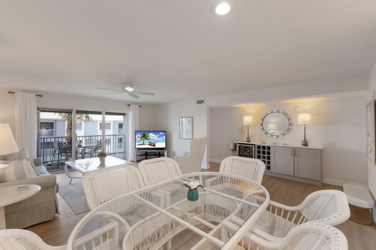 7000 Gulf Drive, Unit 205, Holmes Beach, FL 34217 Photo