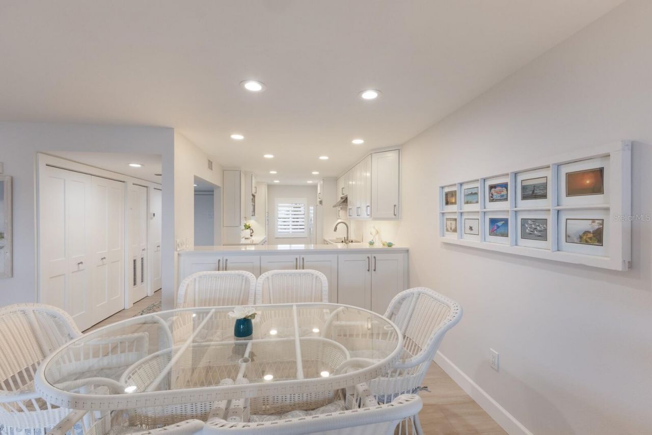 7000 Gulf Drive, Unit 205, Holmes Beach, FL 34217 Photo