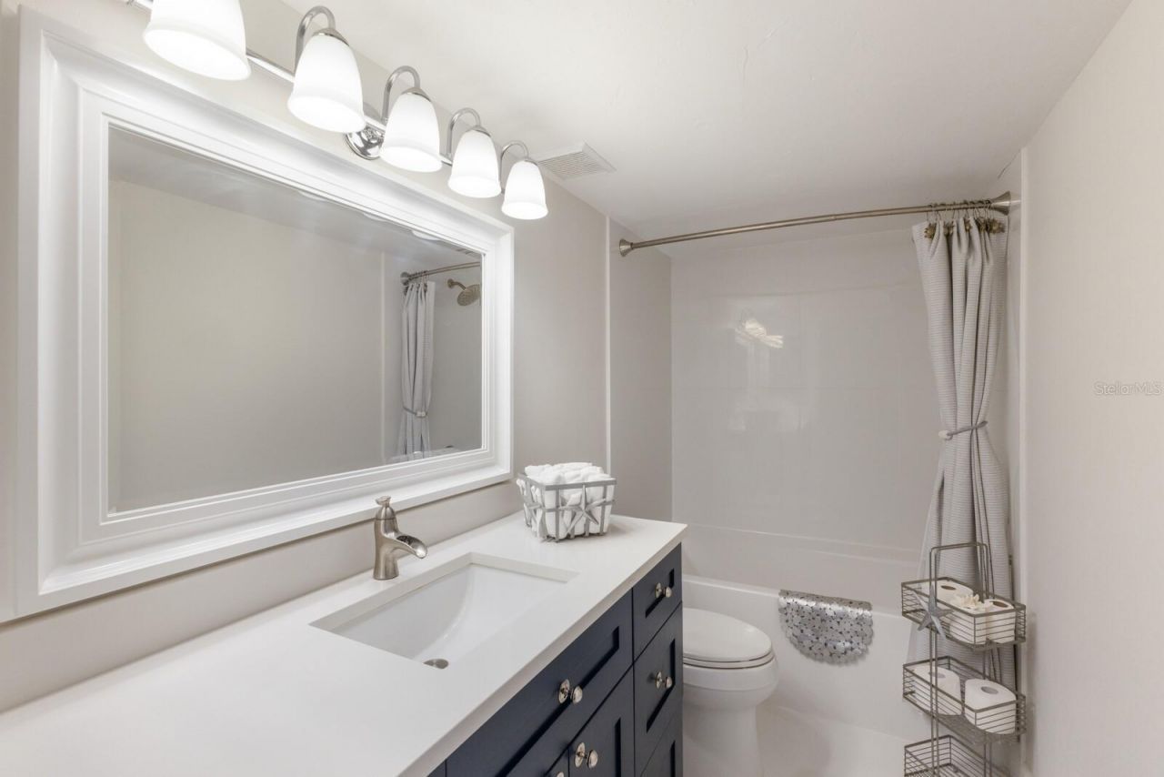 7000 Gulf Drive, Unit 205, Holmes Beach, FL 34217 Photo