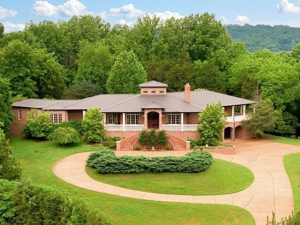 106B Timber Hills Rd, Hendersonville, TN 37075