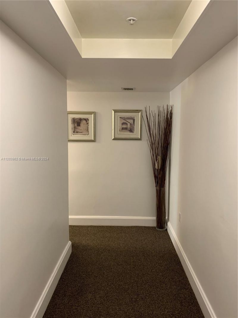 2951 S Bayshore Dr, Unit 417, Miami, FL 33133 Photo