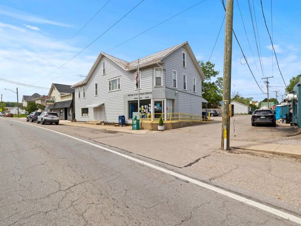 23359 Coshocton Road, Howard, OH 43028