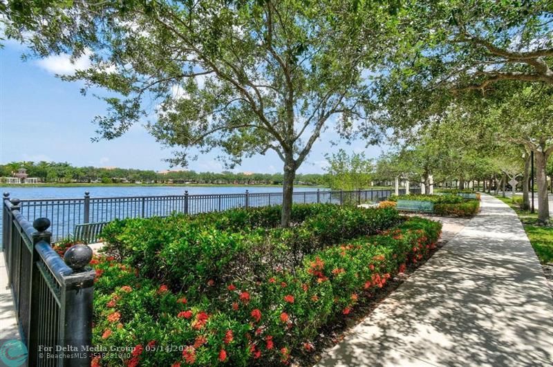 8121 Bautista Way, Palm Beach Gardens, FL 33418 Photo