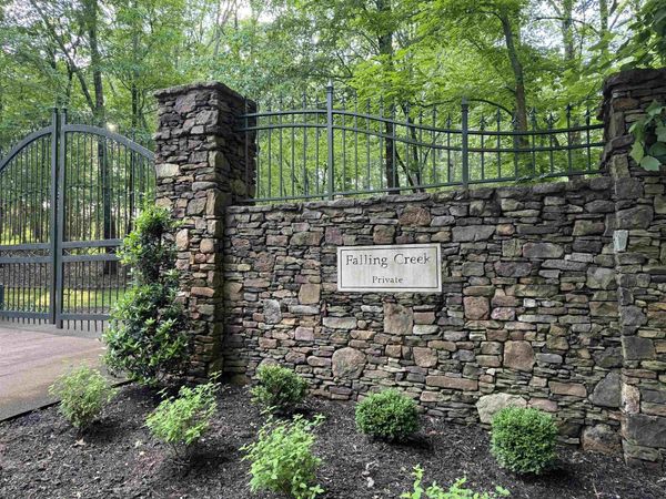 330 FALLING CREEK CV, Unincorporated, TN 38028