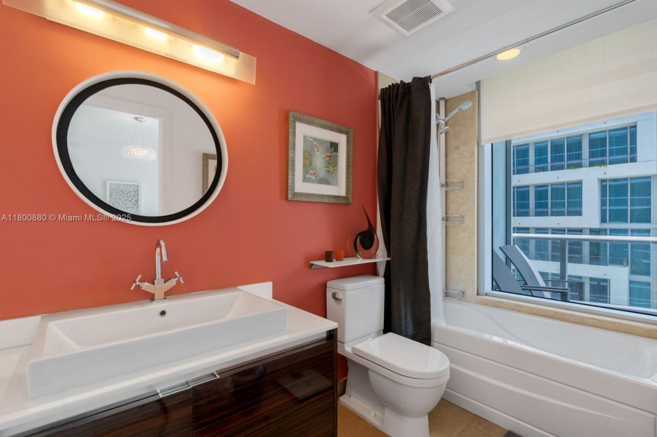 3737 Collins Ave, Unit S-503, Miami Beach, FL 33140 Photo