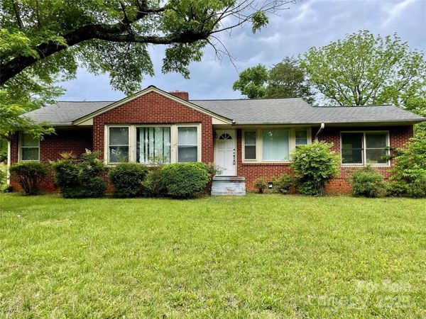 1 Knob Drive, Lexington, NC 27295