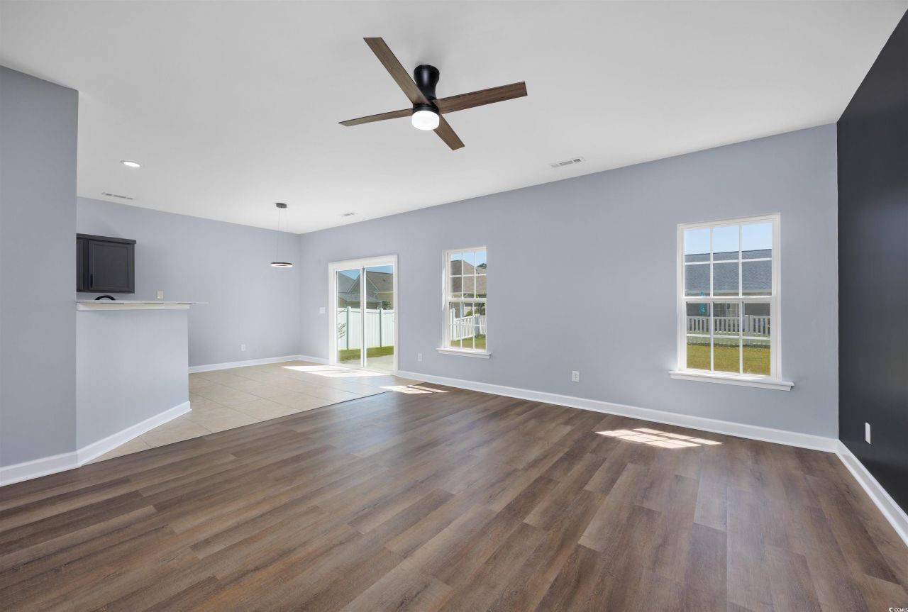 1031 Snowberry Dr. Photo 18