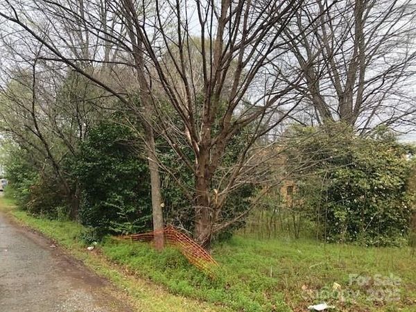 4833 Hickory Grove Road, Charlotte, NC 28215